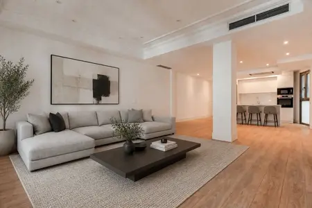 Modern 3-bed penthouse with terrace in Argüelles, Moncloa