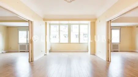 Spacious 5-bed apartment with terrace in La Finca, Pozuelo
