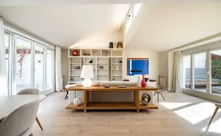 Spacious 3-bed penthouse with terrace in Jerónimos, Retiro