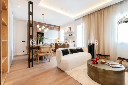 Modern 2-bed penthouse with terrace in Recoletos, Salamanca
