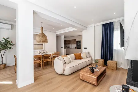 3-bed penthouse with terrace in Lista, Salamanca