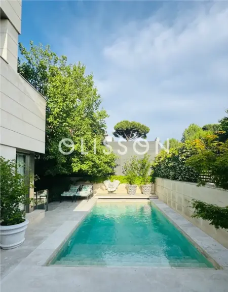 6-bed townhouse with terrace in Valdemarín, Aravaca