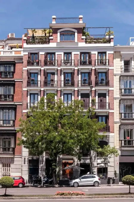 1-bed penthouse with terrace in Puerta De Alcala, Recoletos