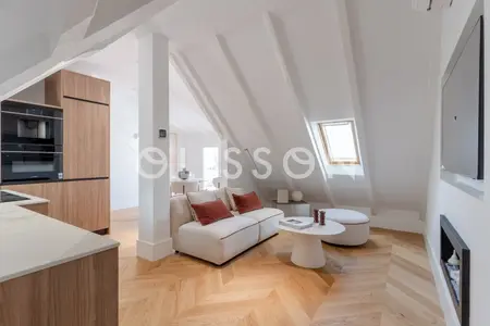 2-bed penthouse with terrace in Recoletos, Salamanca