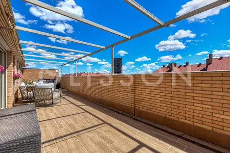 Ático de 3 dormitorios con terraza en El Viso, Chamartín