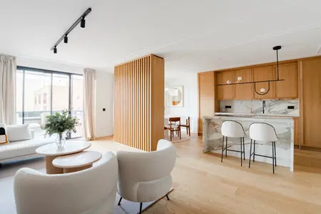 Ático de 4 dormitorios con terraza en Milla de Oro, Salamanca