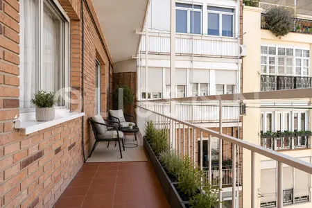Exclusiva vivienda luminosa a reformar en Recoletos