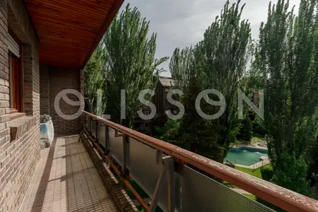 Dúplex de 6 dormitorios con terraza en Nueva España, Chamartín
