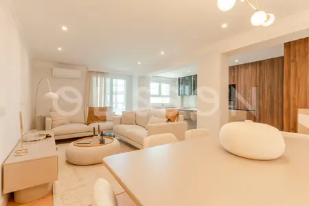 Exclusivo piso con Terraza y vistas depejadas