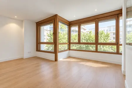 Photo of Exclusiva y luminosa vivienda con piscina y plaza de garaje en Almagro.